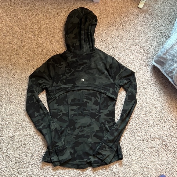 Lululemon camo hooded define jacket - Picture 2 of 3